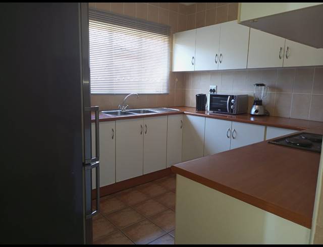 3 BEDROOM FREESTANDING FOR SALE IN WOODLANDS